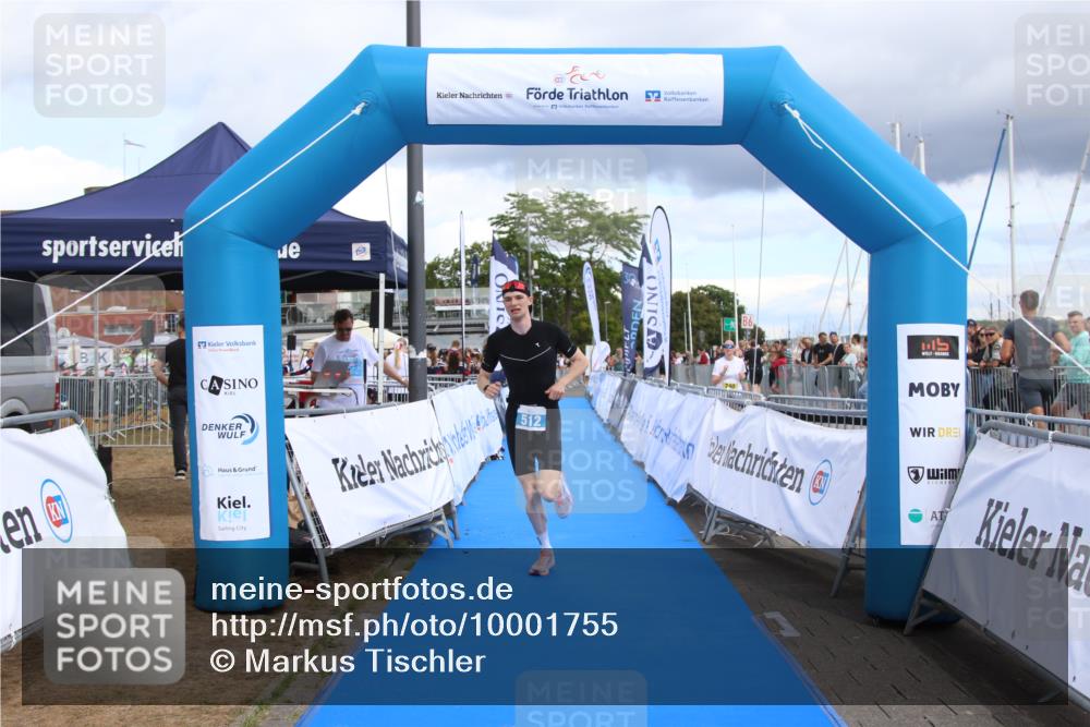 16.08.2026 - KN Förde Triathlon 2026 Markus Tischler http://msf.ph/oto/10001755 16.08.2026 13:39:22 Ziel 512, 512 meine-sportfotos.de