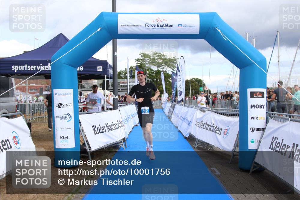 16.08.2026 - KN Förde Triathlon 2026 Markus Tischler http://msf.ph/oto/10001756 16.08.2026 13:39:22 Ziel 512, 512 meine-sportfotos.de