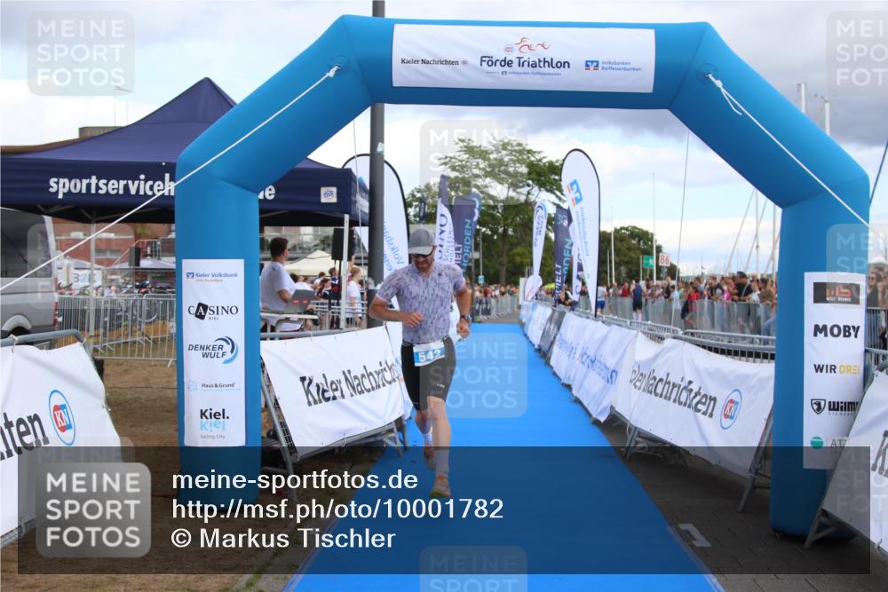 16.08.2026 - KN Förde Triathlon 2026 Markus Tischler http://msf.ph/oto/10001782 16.08.2026 13:40:29 Ziel 542, 542 meine-sportfotos.de
