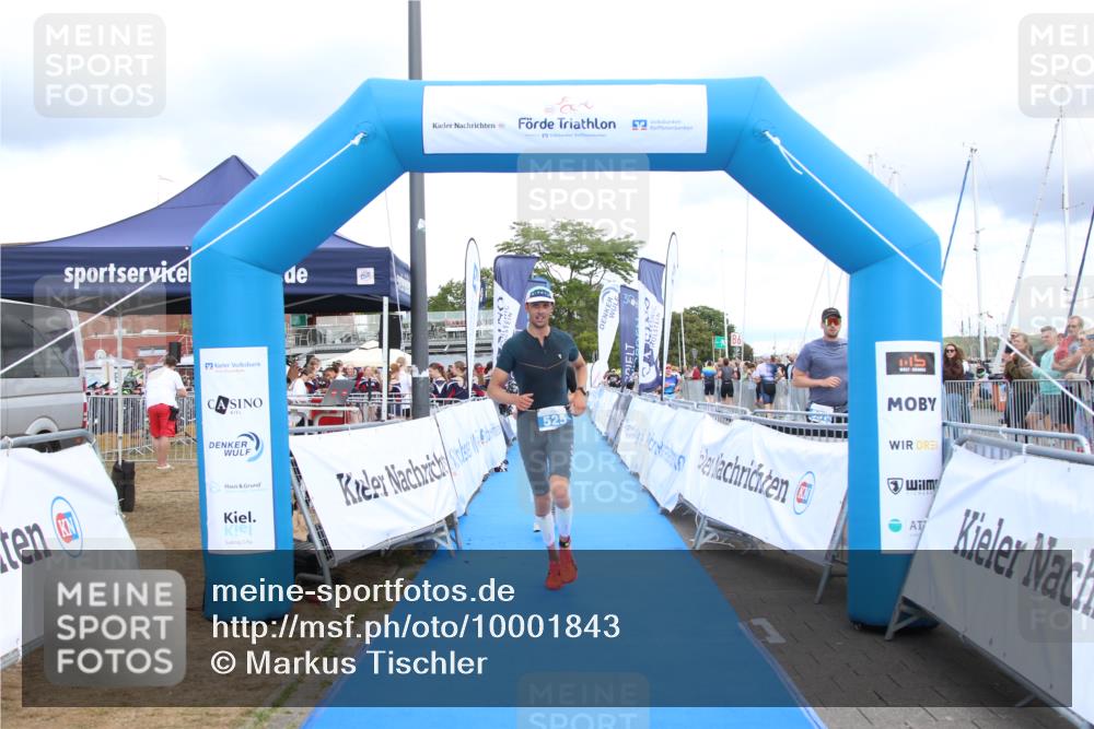 16.08.2026 - KN Förde Triathlon 2026 Markus Tischler http://msf.ph/oto/10001843 16.08.2026 13:43:53 Ziel 513, 525, 513, 525 meine-sportfotos.de