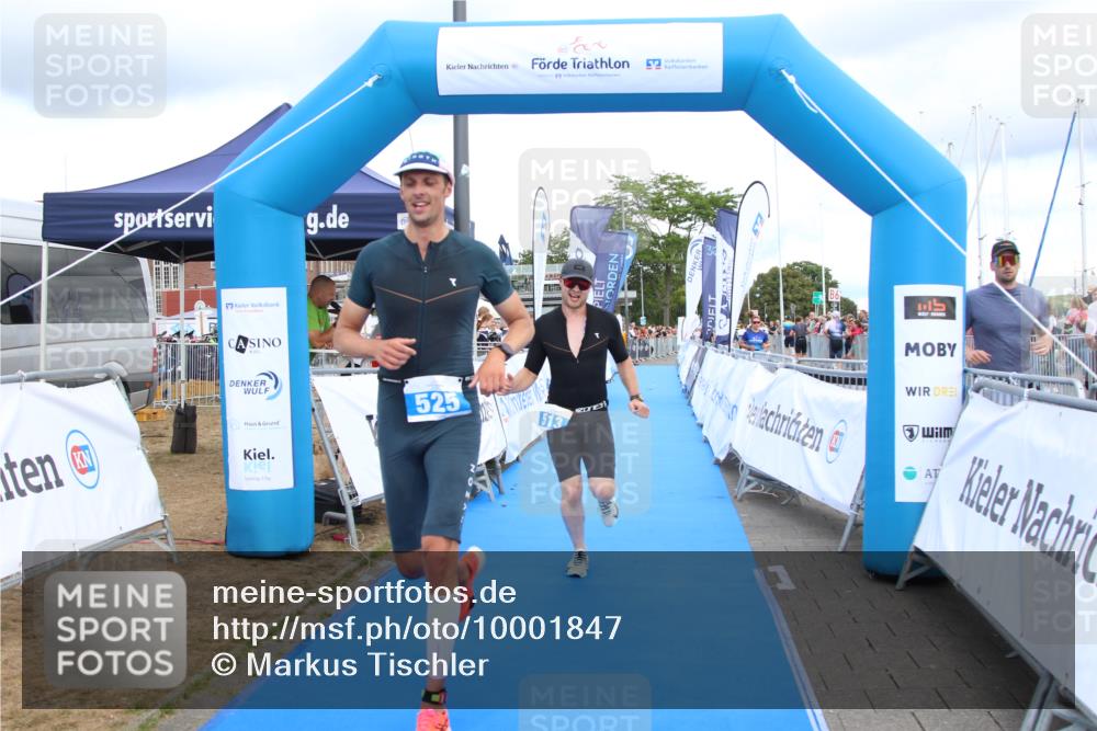 16.08.2026 - KN Förde Triathlon 2026 Markus Tischler http://msf.ph/oto/10001847 16.08.2026 13:43:54 Ziel 513, 525, 513, 525 meine-sportfotos.de