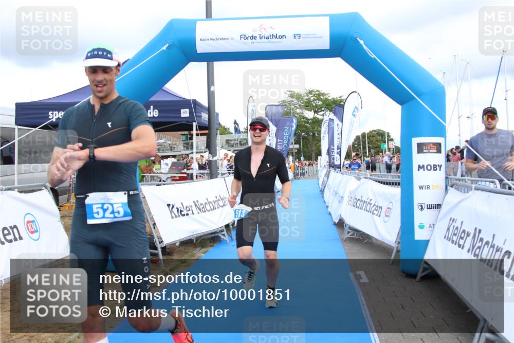 16.08.2026 - KN Förde Triathlon 2026 Markus Tischler http://msf.ph/oto/10001851 16.08.2026 13:43:54 Ziel 513, 525, 513, 525 meine-sportfotos.de
