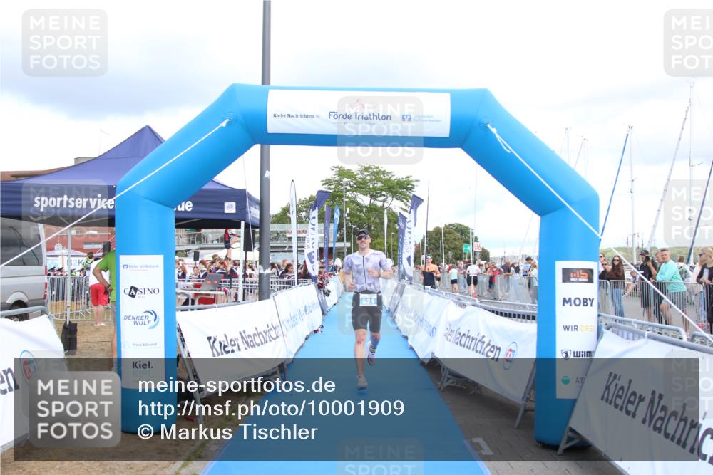 16.08.2026 - KN Förde Triathlon 2026 Markus Tischler http://msf.ph/oto/10001909 16.08.2026 13:45:18 Ziel 521, 521 meine-sportfotos.de