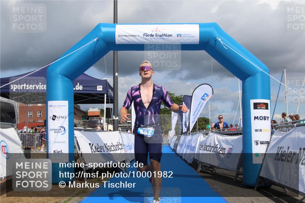 16.08.2026 - KN Förde Triathlon 2026 Markus Tischler http://msf.ph/oto/10001982 16.08.2026 13:47:32 Ziel 552, 552 meine-sportfotos.de