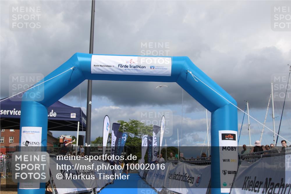 16.08.2026 - KN Förde Triathlon 2026 Markus Tischler http://msf.ph/oto/10002016 16.08.2026 13:48:46 Ziel 557, 557 meine-sportfotos.de