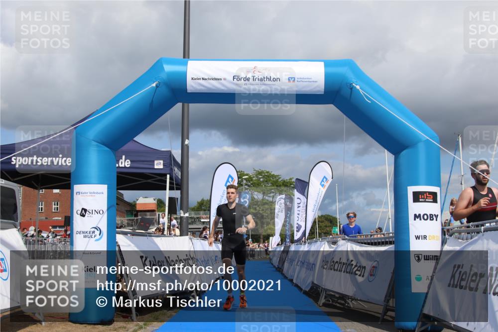 16.08.2026 - KN Förde Triathlon 2026 Markus Tischler http://msf.ph/oto/10002021 16.08.2026 13:48:52 Ziel 557, 557 meine-sportfotos.de