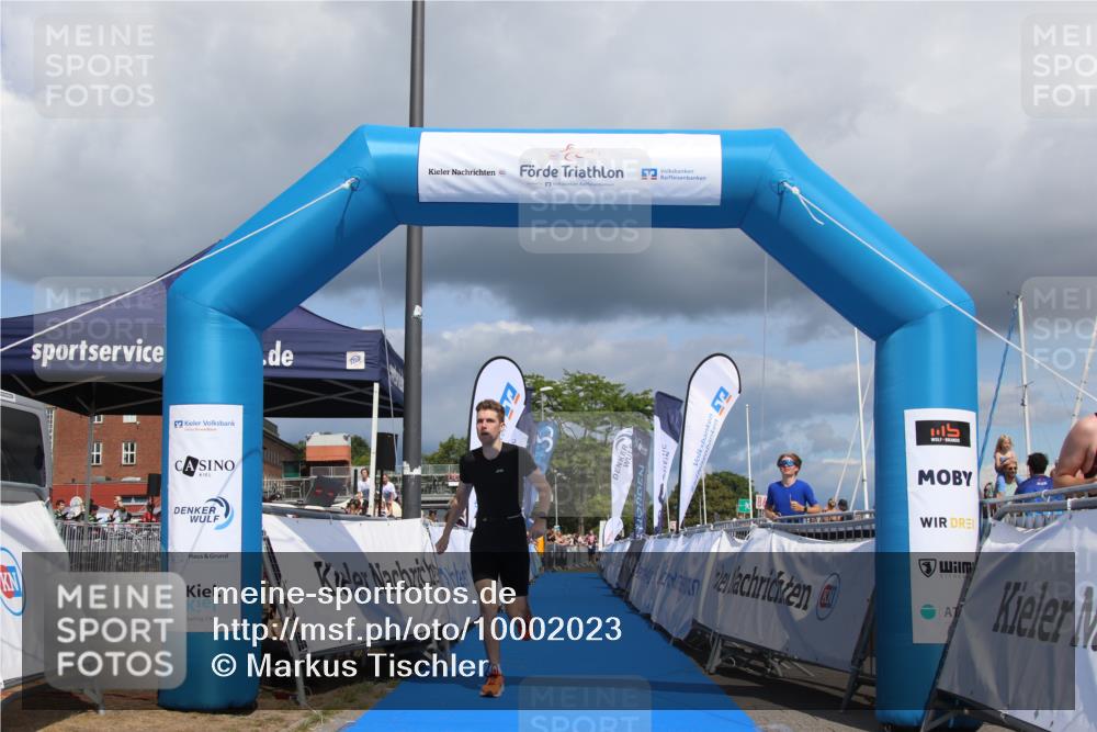 16.08.2026 - KN Förde Triathlon 2026 Markus Tischler http://msf.ph/oto/10002023 16.08.2026 13:48:52 Ziel 557, 557 meine-sportfotos.de
