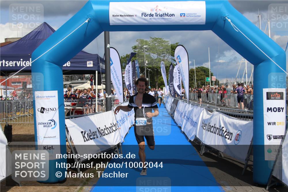 16.08.2026 - KN Förde Triathlon 2026 Markus Tischler http://msf.ph/oto/10002044 16.08.2026 13:49:49 Ziel 590, 701, 705, 590, 701, 705 meine-sportfotos.de