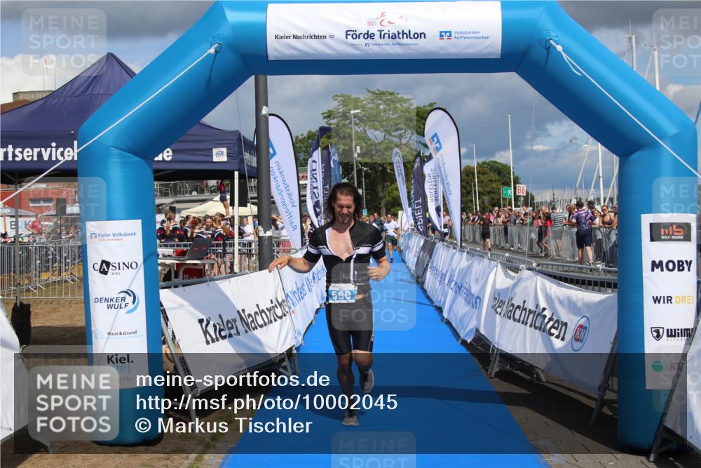 16.08.2026 - KN Förde Triathlon 2026 Markus Tischler http://msf.ph/oto/10002045 16.08.2026 13:49:49 Ziel 590, 701, 705, 590, 701, 705 meine-sportfotos.de