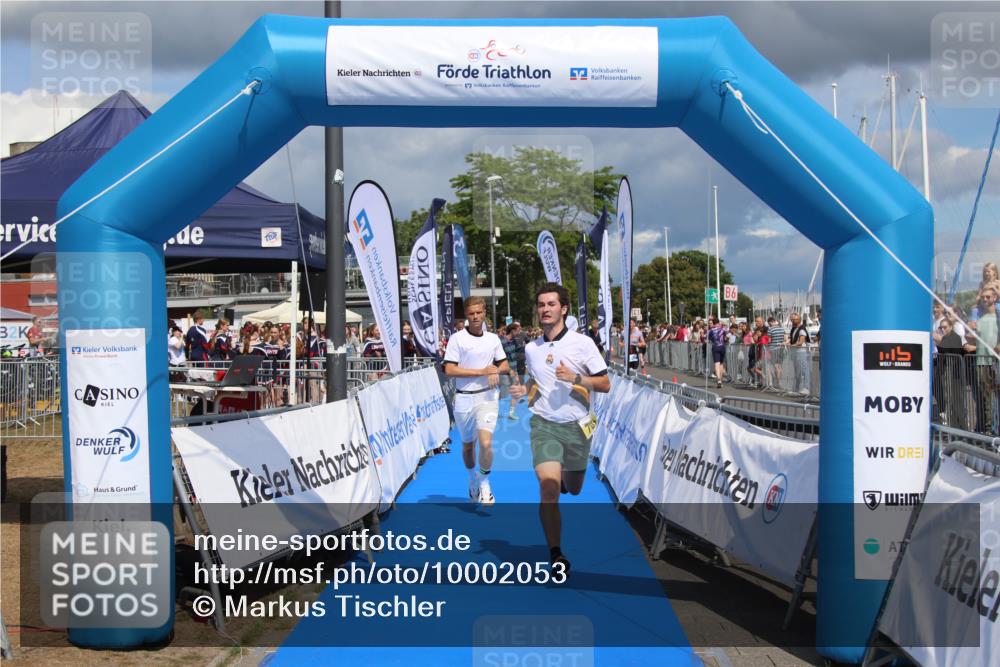 16.08.2026 - KN Förde Triathlon 2026 Markus Tischler http://msf.ph/oto/10002053 16.08.2026 13:49:53 Ziel 590, 701, 705, 590, 701, 705 meine-sportfotos.de
