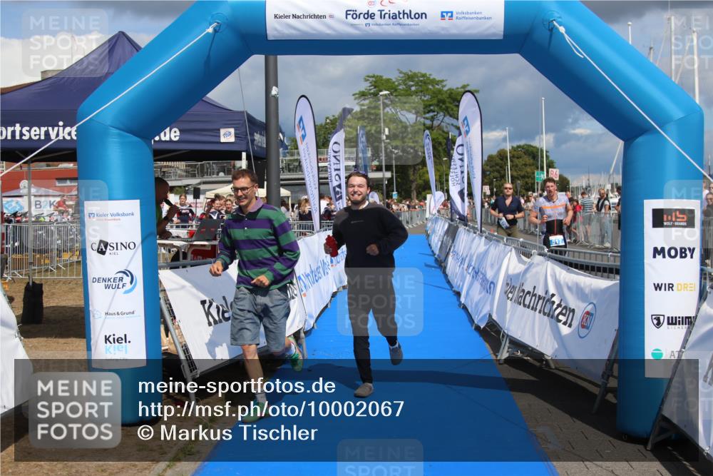 16.08.2026 - KN Förde Triathlon 2026 Markus Tischler http://msf.ph/oto/10002067 16.08.2026 13:49:59 Ziel 701, 705, 701, 705 meine-sportfotos.de