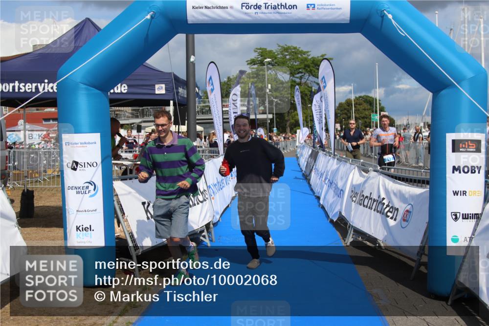 16.08.2026 - KN Förde Triathlon 2026 Markus Tischler http://msf.ph/oto/10002068 16.08.2026 13:49:59 Ziel 701, 705, 701, 705 meine-sportfotos.de