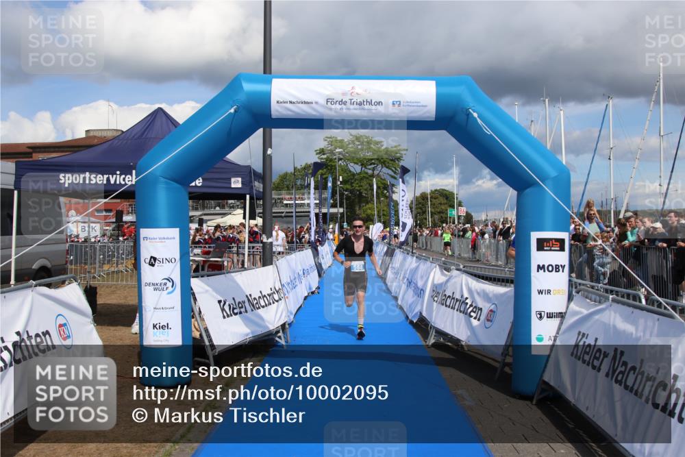 16.08.2026 - KN Förde Triathlon 2026 Markus Tischler http://msf.ph/oto/10002095 16.08.2026 13:51:21 Ziel 568, 568 meine-sportfotos.de
