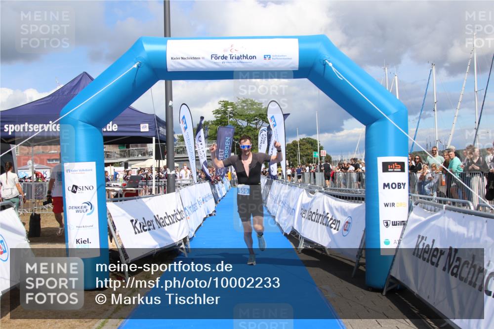 16.08.2026 - KN Förde Triathlon 2026 Markus Tischler http://msf.ph/oto/10002233 16.08.2026 13:54:16 Ziel 550, 556, 745, 550, 556, 745 meine-sportfotos.de