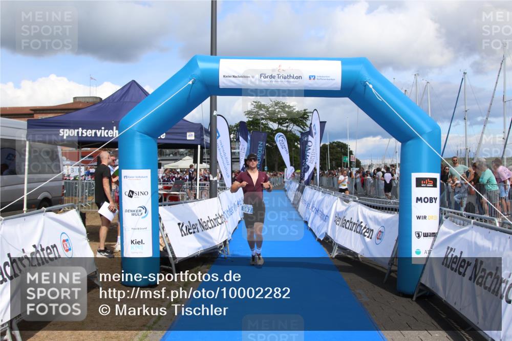 16.08.2026 - KN Förde Triathlon 2026 Markus Tischler http://msf.ph/oto/10002282 16.08.2026 13:55:46 Ziel 567, 567 meine-sportfotos.de