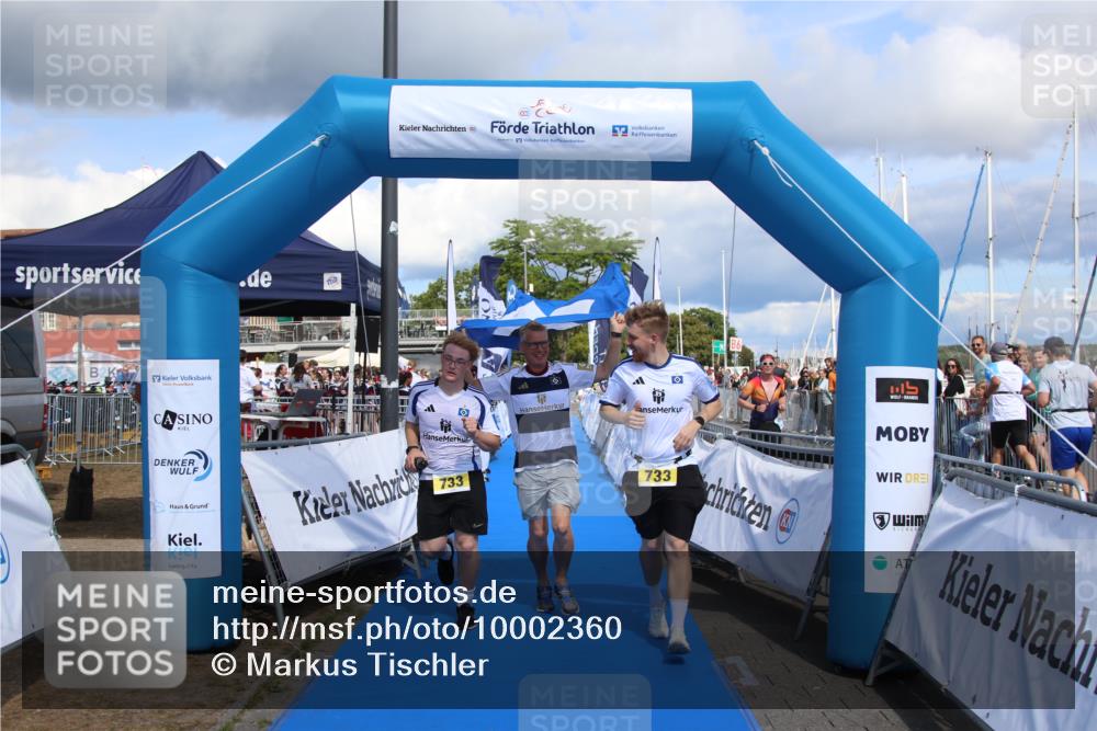 16.08.2026 - KN Förde Triathlon 2026 Markus Tischler http://msf.ph/oto/10002360 16.08.2026 13:57:53 Ziel 561, 733, 561, 733 meine-sportfotos.de