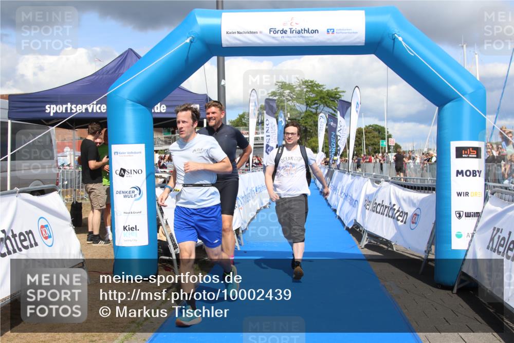 16.08.2026 - KN Förde Triathlon 2026 Markus Tischler http://msf.ph/oto/10002439 16.08.2026 13:59:57 Ziel 735, 735 meine-sportfotos.de