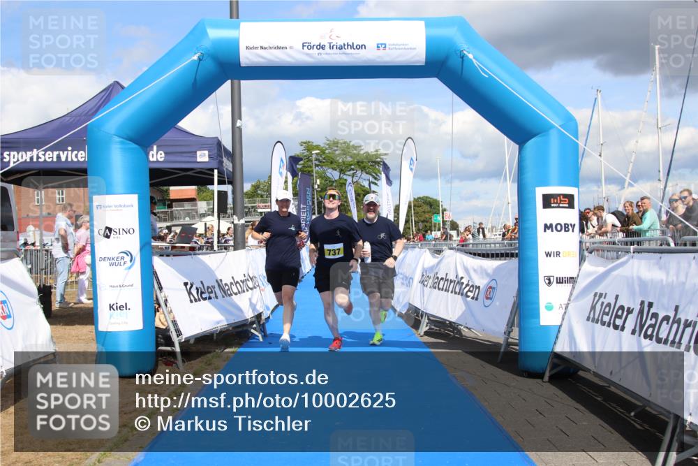 16.08.2026 - KN Förde Triathlon 2026 Markus Tischler http://msf.ph/oto/10002625 16.08.2026 14:06:04 Ziel 578, 737, 578, 737 meine-sportfotos.de