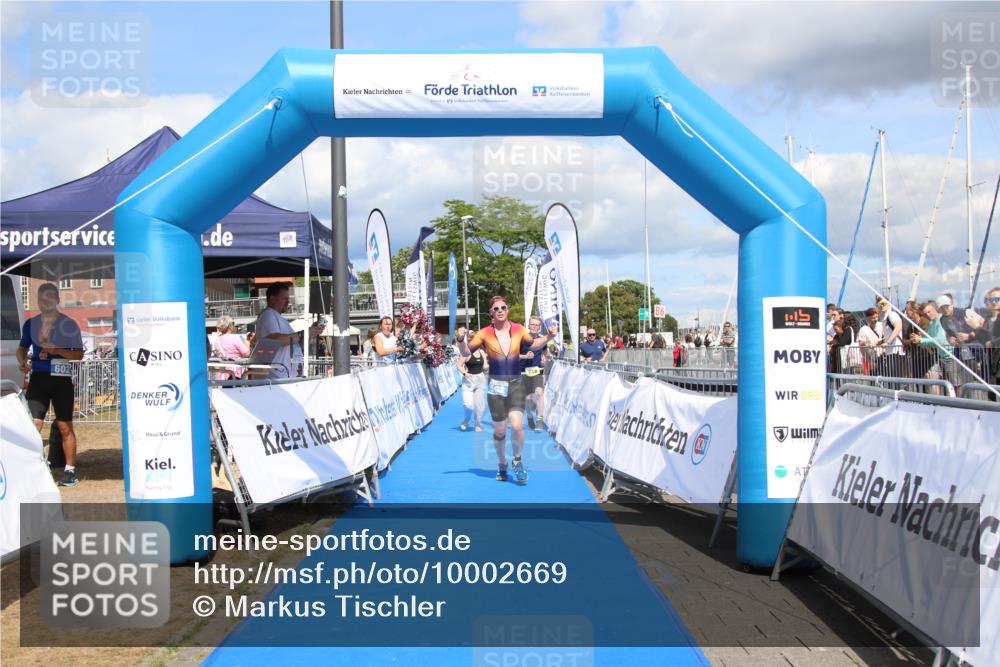 16.08.2026 - KN Förde Triathlon 2026 Markus Tischler http://msf.ph/oto/10002669 16.08.2026 14:06:57 Ziel 565, 592, 711, 716, 565, 592, 711, 716 meine-sportfotos.de