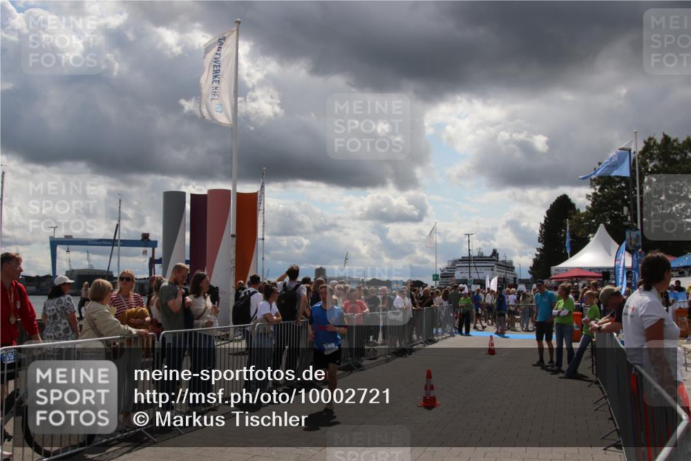 16.08.2026 - KN Förde Triathlon 2026 Markus Tischler http://msf.ph/oto/10002721 16.08.2026 14:08:54 Ziel  meine-sportfotos.de