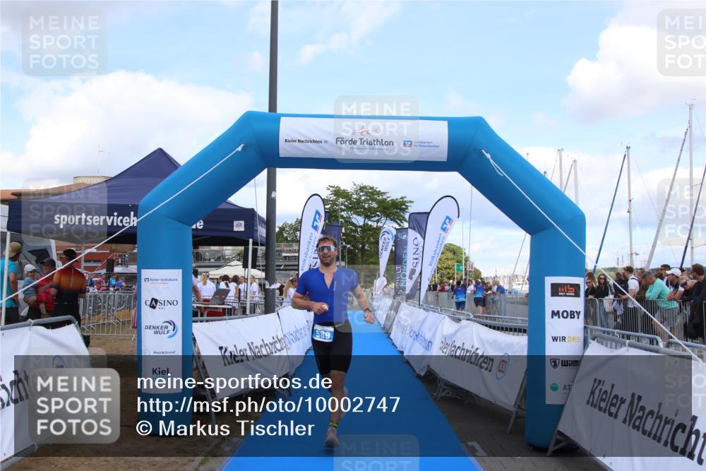 16.08.2026 - KN Förde Triathlon 2026 Markus Tischler http://msf.ph/oto/10002747 16.08.2026 14:10:07 Ziel 589, 589 meine-sportfotos.de