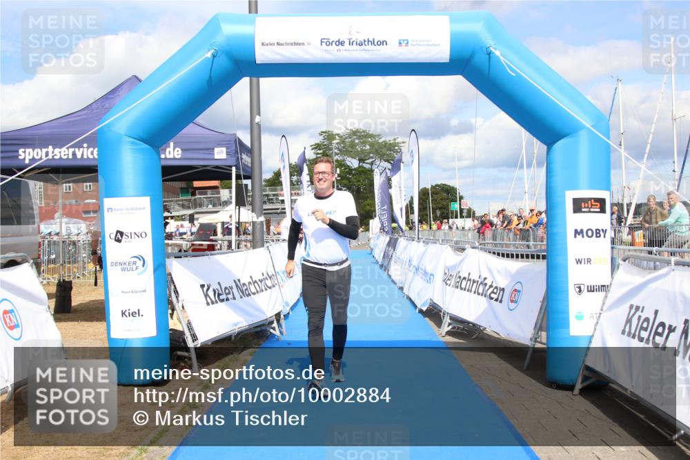 16.08.2026 - KN Förde Triathlon 2026 Markus Tischler http://msf.ph/oto/10002884 16.08.2026 14:16:51 Ziel 734, 734 meine-sportfotos.de