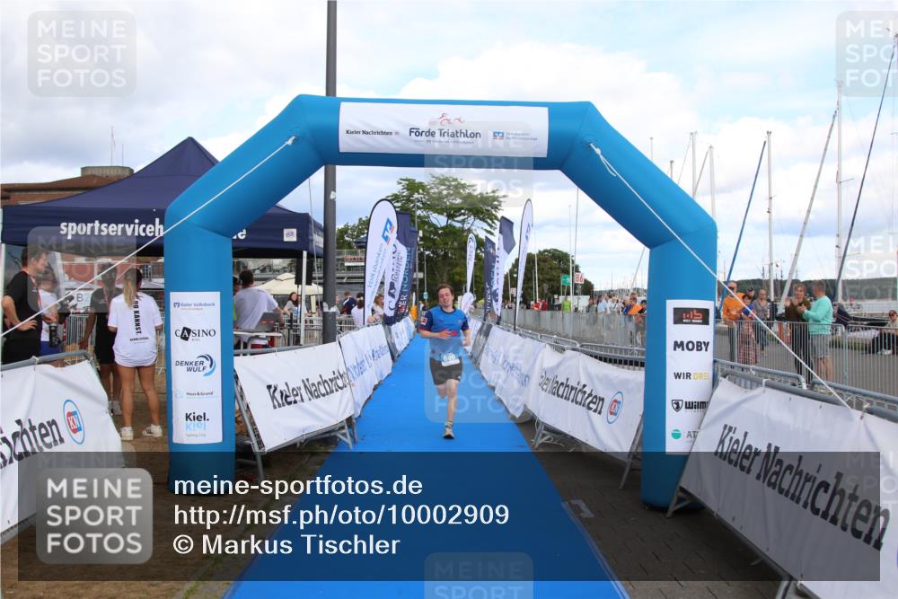 16.08.2026 - KN Förde Triathlon 2026 Markus Tischler http://msf.ph/oto/10002909 16.08.2026 14:21:53 Ziel 609, 609 meine-sportfotos.de