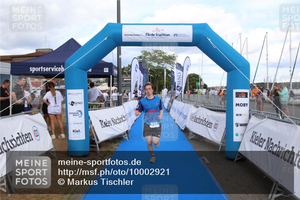 16.08.2026 - KN Förde Triathlon 2026 Markus Tischler http://msf.ph/oto/10002921 16.08.2026 14:21:54 Ziel 609, 609 meine-sportfotos.de