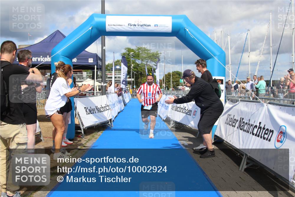 16.08.2026 - KN Förde Triathlon 2026 Markus Tischler http://msf.ph/oto/10002924 16.08.2026 14:28:50 Ziel 610, 610 meine-sportfotos.de