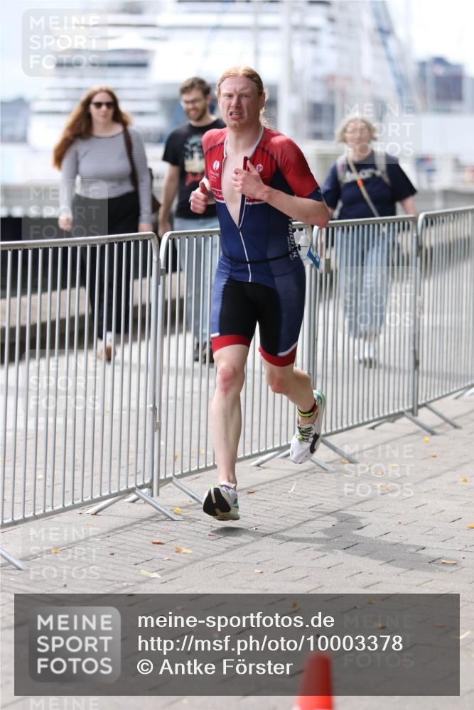 16.08.2026 - KN Förde Triathlon 2026 Antke Förster http://msf.ph/oto/10003378 16.08.2026 13:16:28 Laufen  meine-sportfotos.de