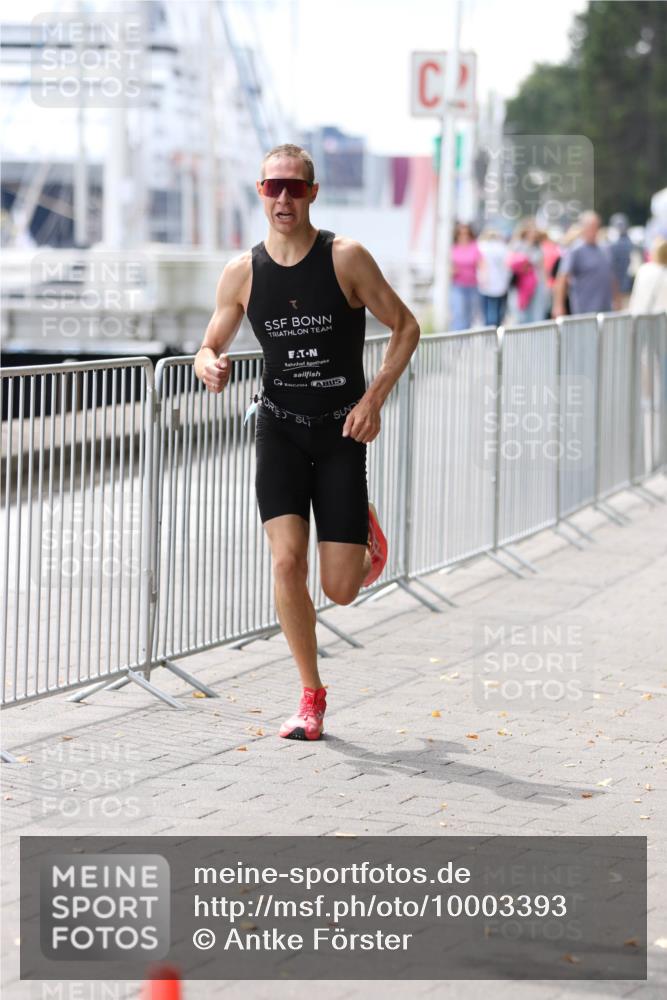 16.08.2026 - KN Förde Triathlon 2026 Antke Förster http://msf.ph/oto/10003393 16.08.2026 13:16:39 Laufen  meine-sportfotos.de