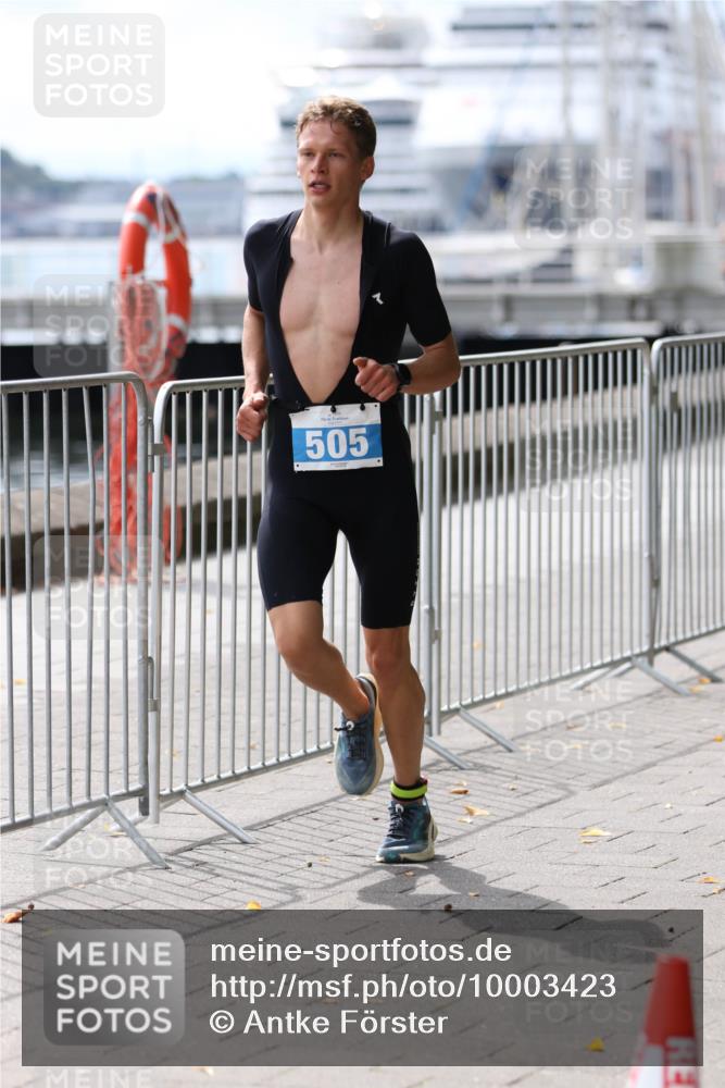 16.08.2026 - KN Förde Triathlon 2026 Antke Förster http://msf.ph/oto/10003423 16.08.2026 13:21:50 Laufen 505 meine-sportfotos.de