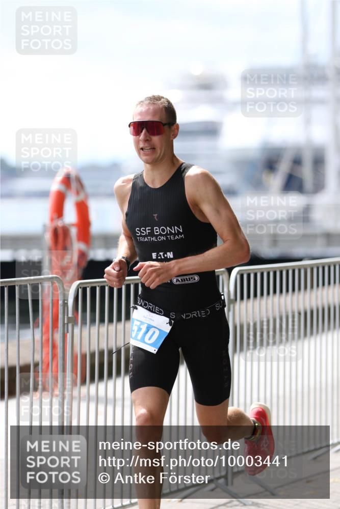 16.08.2026 - KN Förde Triathlon 2026 Antke Förster http://msf.ph/oto/10003441 16.08.2026 13:22:14 Laufen 10, 70 meine-sportfotos.de