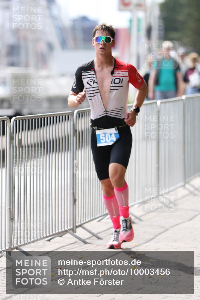 16.08.2026 - KN Förde Triathlon 2026 Antke Förster http://msf.ph/oto/10003456 16.08.2026 13:22:51 Laufen 504 meine-sportfotos.de