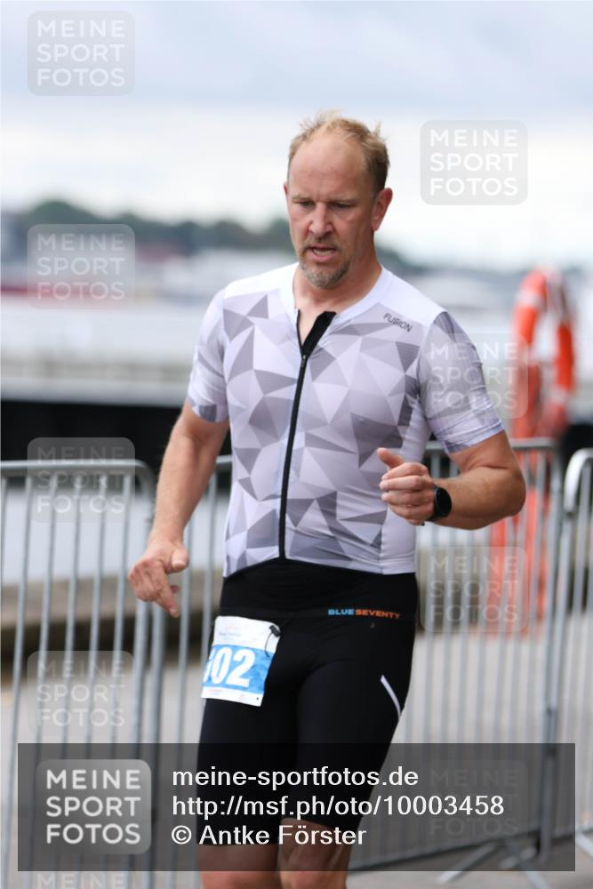 16.08.2026 - KN Förde Triathlon 2026 Antke Förster http://msf.ph/oto/10003458 16.08.2026 11:38:55 Laufen 02 meine-sportfotos.de