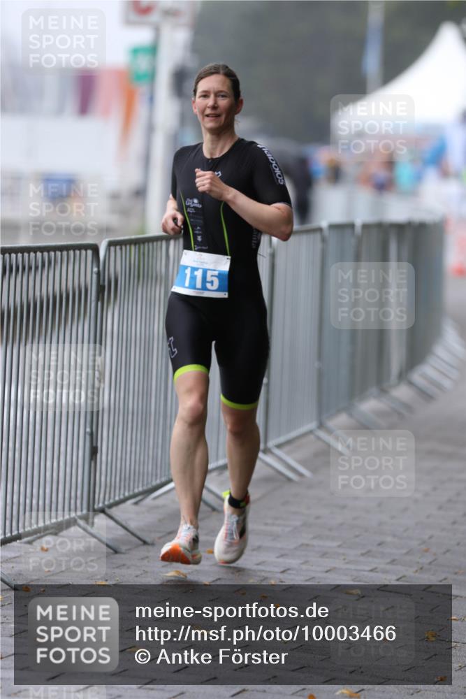 16.08.2026 - KN Förde Triathlon 2026 Antke Förster http://msf.ph/oto/10003466 16.08.2026 09:57:39 Laufen 115 meine-sportfotos.de