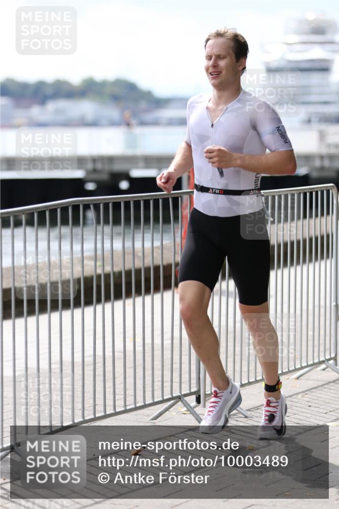 16.08.2026 - KN Förde Triathlon 2026 Antke Förster http://msf.ph/oto/10003489 16.08.2026 13:23:10 Laufen 11 meine-sportfotos.de