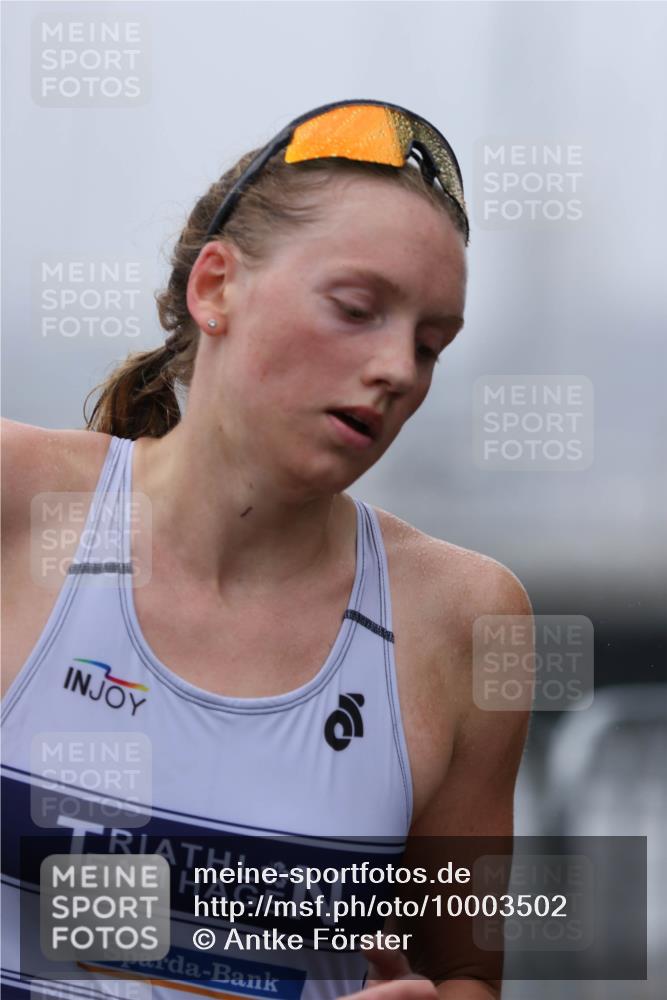 16.08.2026 - KN Förde Triathlon 2026 Antke Förster http://msf.ph/oto/10003502 16.08.2026 09:58:00 Laufen  meine-sportfotos.de