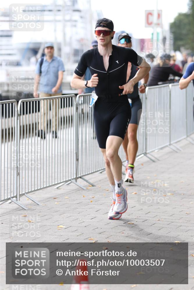 16.08.2026 - KN Förde Triathlon 2026 Antke Förster http://msf.ph/oto/10003507 16.08.2026 13:24:45 Laufen  meine-sportfotos.de