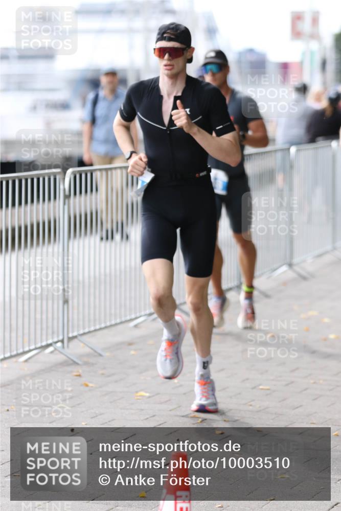 16.08.2026 - KN Förde Triathlon 2026 Antke Förster http://msf.ph/oto/10003510 16.08.2026 13:24:45 Laufen  meine-sportfotos.de