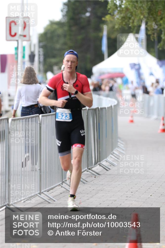 16.08.2026 - KN Förde Triathlon 2026 Antke Förster http://msf.ph/oto/10003543 16.08.2026 13:25:30 Laufen 523 meine-sportfotos.de