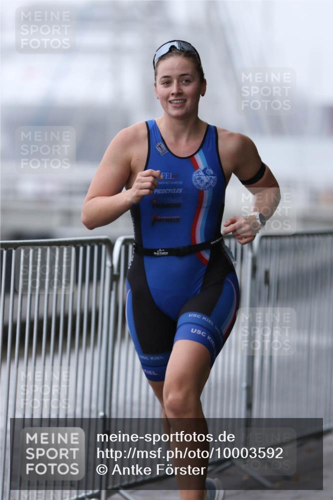 16.08.2026 - KN Förde Triathlon 2026 Antke Förster http://msf.ph/oto/10003592 16.08.2026 10:02:32 Laufen  meine-sportfotos.de