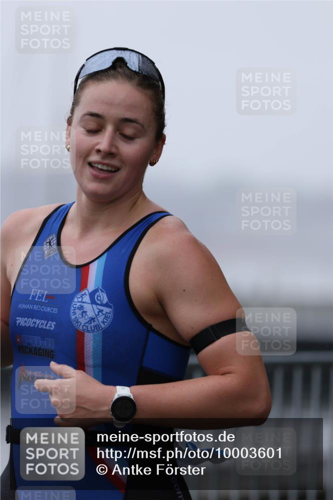 16.08.2026 - KN Förde Triathlon 2026 Antke Förster http://msf.ph/oto/10003601 16.08.2026 10:02:34 Laufen  meine-sportfotos.de