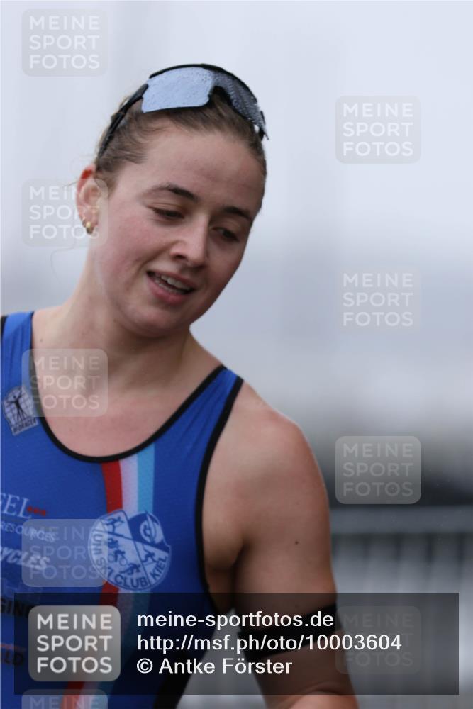 16.08.2026 - KN Förde Triathlon 2026 Antke Förster http://msf.ph/oto/10003604 16.08.2026 10:02:35 Laufen  meine-sportfotos.de