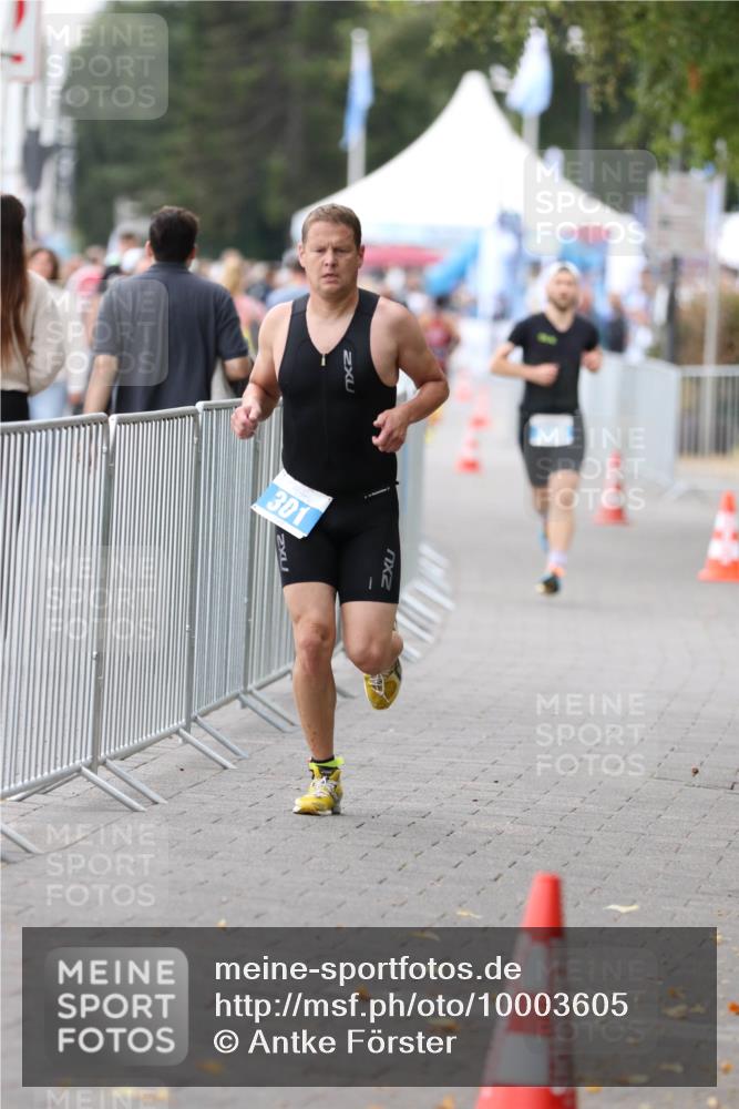 16.08.2026 - KN Förde Triathlon 2026 Antke Förster http://msf.ph/oto/10003605 16.08.2026 11:42:16 Laufen 301, 2 meine-sportfotos.de