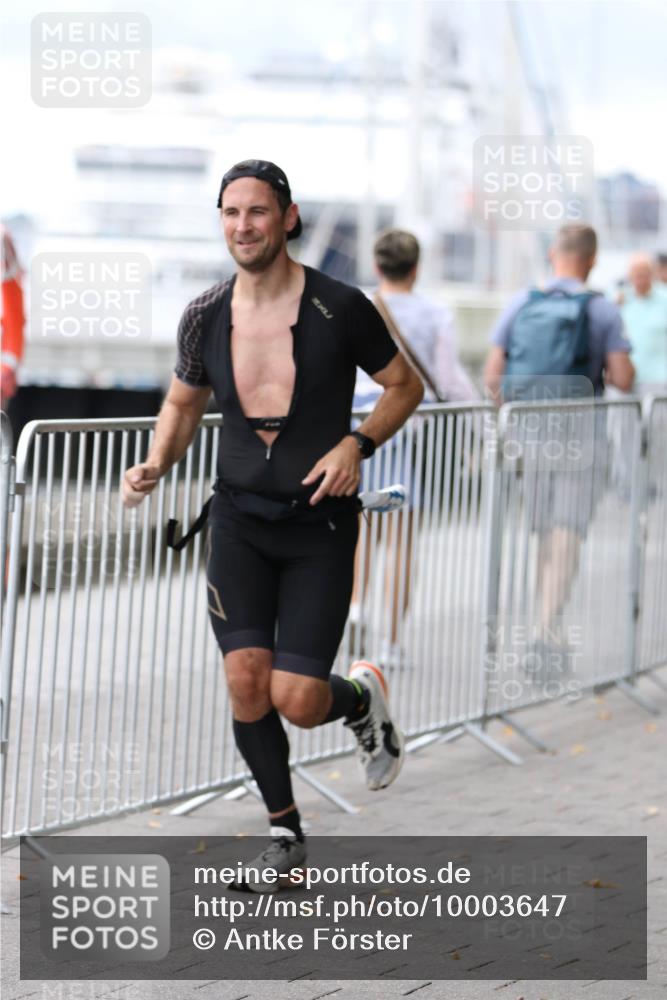 16.08.2026 - KN Förde Triathlon 2026 Antke Förster http://msf.ph/oto/10003647 16.08.2026 11:42:56 Laufen 2 meine-sportfotos.de