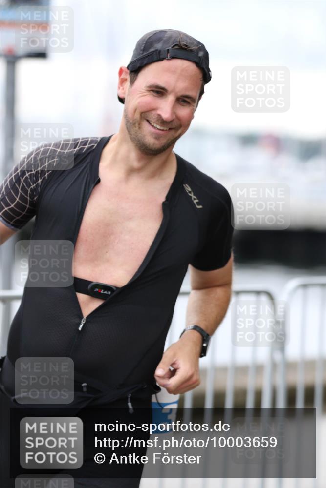 16.08.2026 - KN Förde Triathlon 2026 Antke Förster http://msf.ph/oto/10003659 16.08.2026 11:42:58 Laufen 2, 3 meine-sportfotos.de