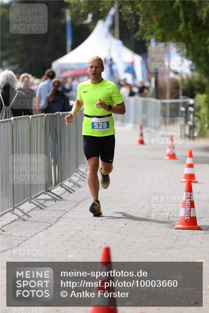 16.08.2026 - KN Förde Triathlon 2026 Antke Förster http://msf.ph/oto/10003660 16.08.2026 13:27:13 Laufen 528 meine-sportfotos.de