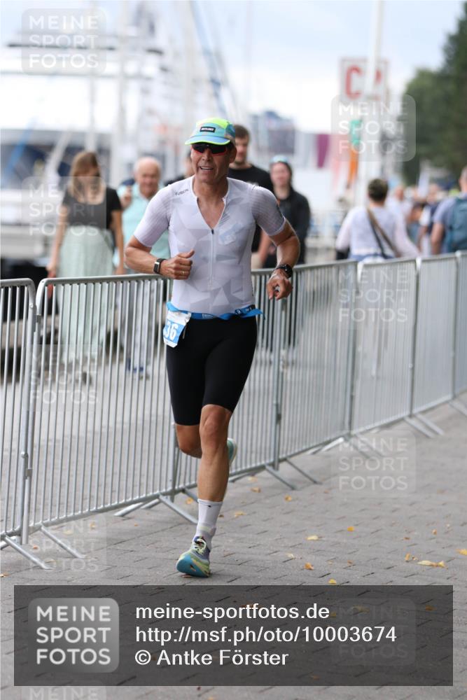 16.08.2026 - KN Förde Triathlon 2026 Antke Förster http://msf.ph/oto/10003674 16.08.2026 11:43:06 Laufen 36 meine-sportfotos.de