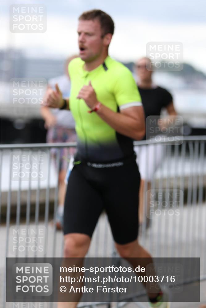 16.08.2026 - KN Förde Triathlon 2026 Antke Förster http://msf.ph/oto/10003716 16.08.2026 11:43:35 Laufen  meine-sportfotos.de
